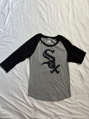 PINK Victoria's Secret Gray & Black Raglan Baseball Tee